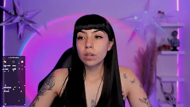 Snapshot of Saraa_Desiree chatting on March 2025 08:50:02 PM Saraa Desiree online show from March 2025 08:50:02 PM