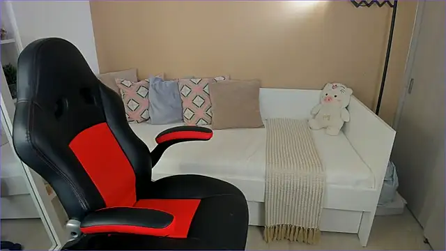 ValentinaMilann online show from October 2025 10:20:02 PM