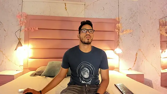 ETHAN DRAVEN online show from September 2025 07:13:02 PM