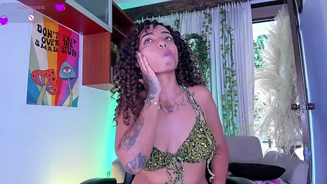 SarahLynn7 online show from March 2026 10:46:01 PM