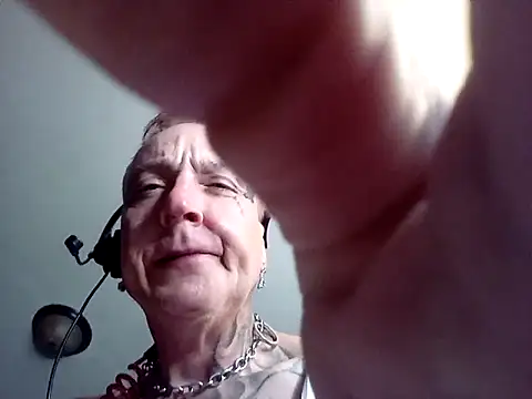 BADCOMPANY123 online show from September 2025 04:51:02 PM