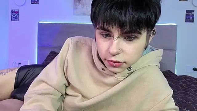 Alex Vallley online show from December 2025 11:01:02 PM