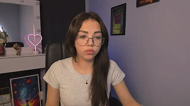 kiki swan online show from March 2025 05:17:02 PM