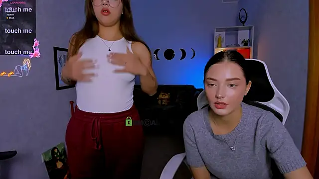 kiki swan online show from September 2025 06:50:02 AM