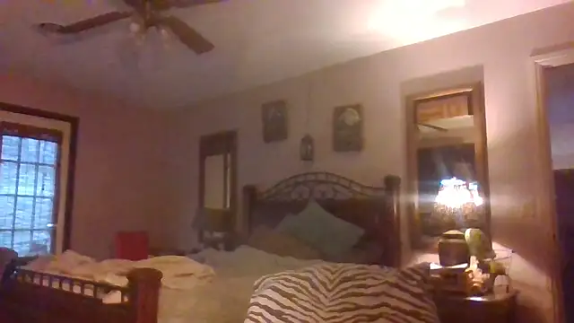 Snapshot of HunkofRock chatting on March 2025 11:01:02 PM HunkofRock online show from March 2025 11:01:02 PM