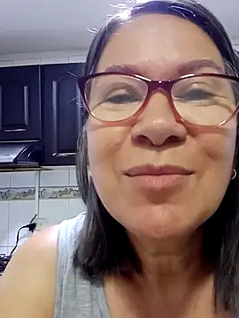 victoria wayne online show from October 2025 10:16:02 AM