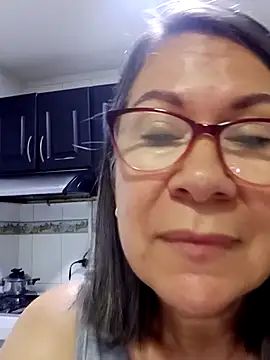 victoria wayne online show from November 2025 10:04:02 AM