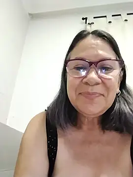 Snapshot of victoria_wayne chatting on July 2026 08:50:01 AM victoria wayne online show from July 2026 08:50:01 AM