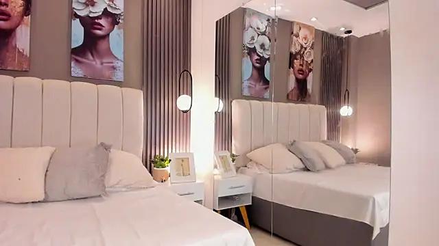 GiannaColling1 online show from November 2025 08:53:02 PM