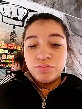 Karina Leon online show from November 2025 08:12:01 PM