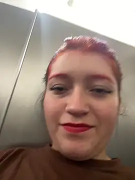 Karina Leon online show from December 2025 09:10:02 PM