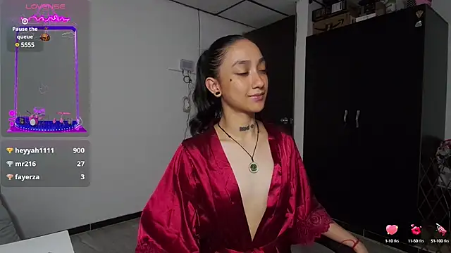 22Amatista online show from March 2025 05:59:02 AM