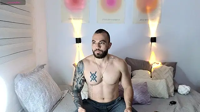 Isaac Carter online show from March 2025 10:48:01 AM