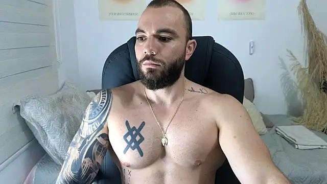 Isaac Carter online show from November 2025 11:14:01 AM