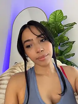  Emily Thompson  online show from April 2026 02:31:01 AM