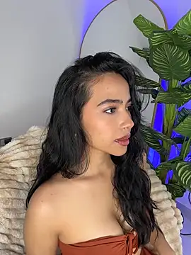 Snapshot of _Emily_Thompson_ chatting on June 2026 02:25:05 AM Emily Thompson online show from June 2026 02:25:05 AM