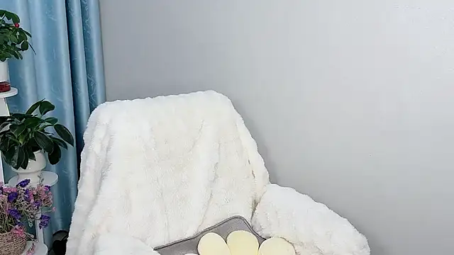 Dewluna online show from April 2026 11:00:01 PM