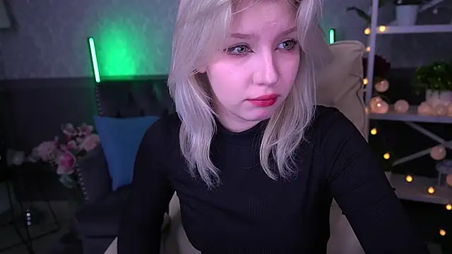 SelenaIris online show from March 2025 12:47:02 PM