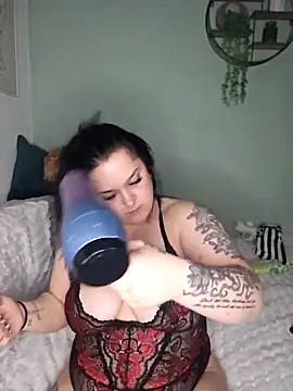 Saucy-Serenity online show from February 2026 08:38:02 PM