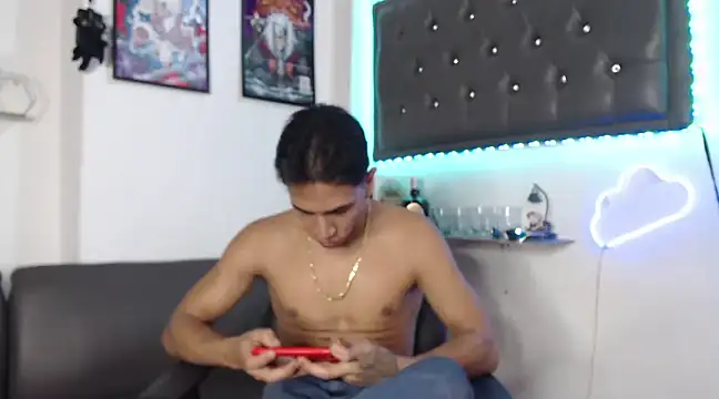 Snapshot of Monkey_uchiha777 chatting on March 2025 12:28:01 PM Monkey uchiha777 online show from March 2025 12:28:01 PM