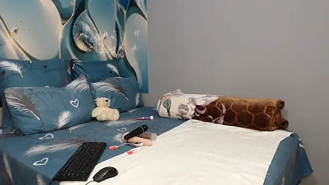 MystiqueTeee online show from October 2025 06:54:01 PM