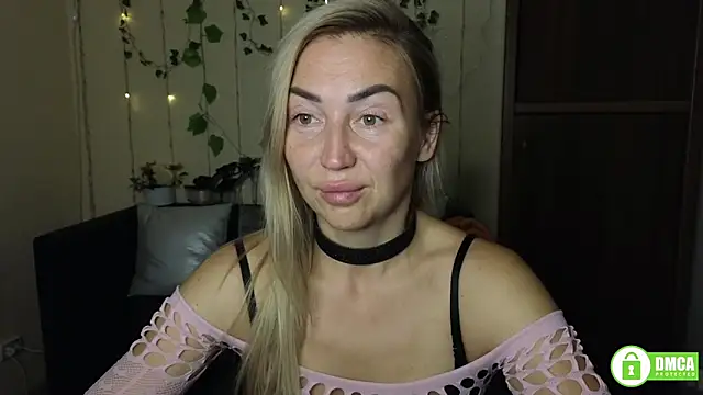 Kiss julli88I online show from September 2025 05:24:01 PM