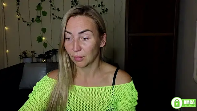 Kiss julli88I online show from September 2025 05:23:02 PM