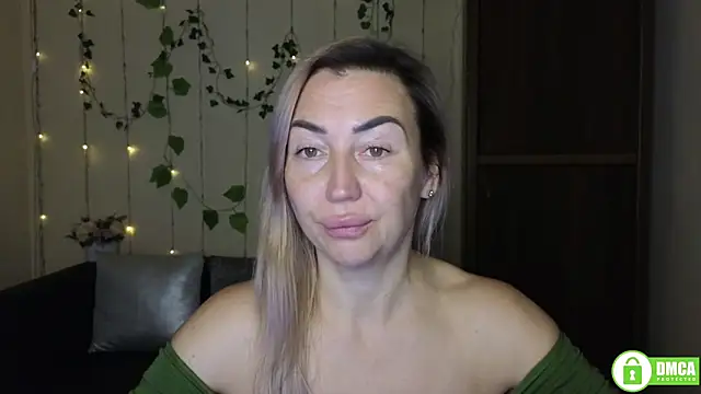 Kiss julli88I online show from November 2025 06:29:01 PM