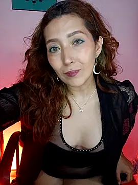 Snapshot of Luz_delunaa chatting on May 2026 04:52:02 AM Luz delunaa online show from May 2026 04:52:02 AM