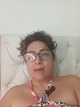 Snapshot of AlessandraLeroy chatting on July 2026 01:29:01 AM AlessandraLeroy online show from July 2026 01:29:01 AM