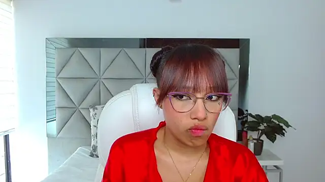 sharon rosse   online show from March 2025 03:24:01 PM