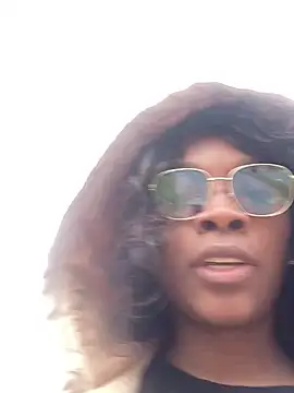 Nahomy gree online show from March 2025 06:39:02 PM