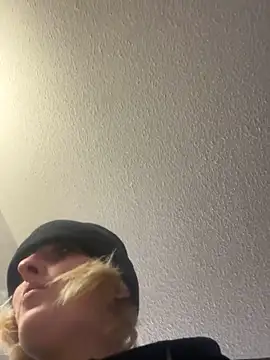 KITTYBOOBOOFUXX online show from December 2025 07:13:02 AM