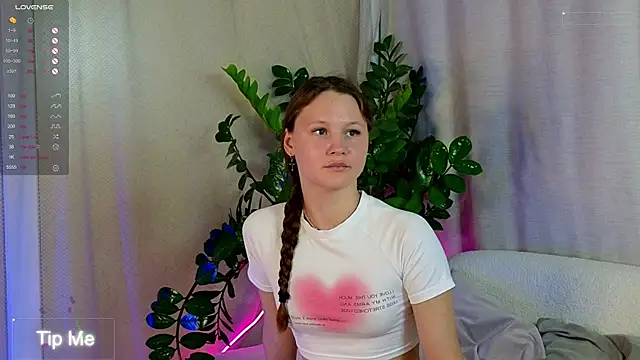 AmeliRoyse online show from September 2025 05:13:01 PM