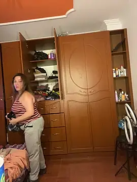 Snapshot of Luna-nevada chatting on February 2026 04:27:01 AM Luna-nevada online show from February 2026 04:27:01 AM