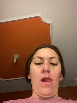 Snapshot of Luna-nevada chatting on February 2026 05:33:02 AM Luna-nevada online show from February 2026 05:33:02 AM