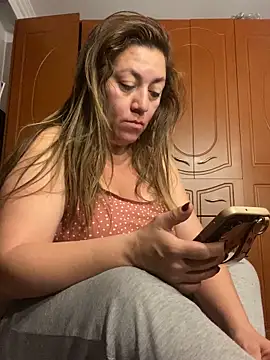 Snapshot of Luna-nevada chatting on February 2026 10:32:02 AM Luna-nevada online show from February 2026 10:32:02 AM