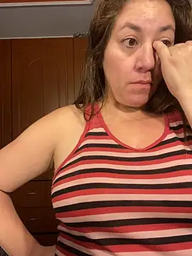 Snapshot of Luna-nevada chatting on February 2026 10:33:01 AM Luna-nevada online show from February 2026 10:33:01 AM