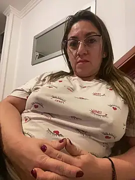 Snapshot of Luna-nevada chatting on April 2026 01:42:02 AM Luna-nevada online show from April 2026 01:42:02 AM