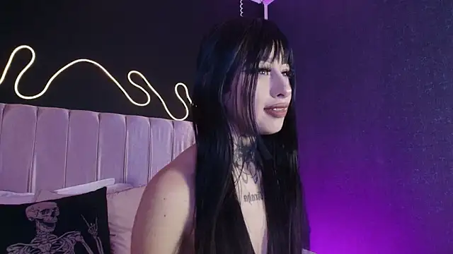 Zhally Dee online show from January 2026 07:45:01 PM