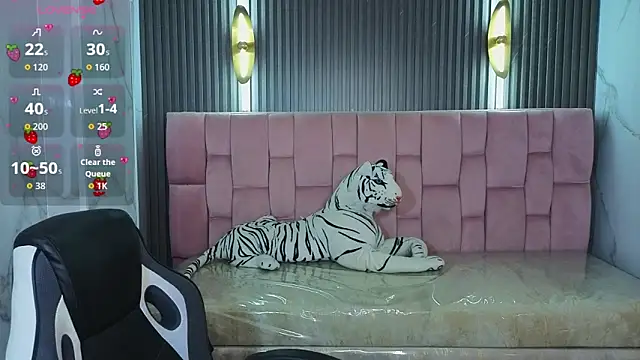  wendy b online show from November 2025 07:49:02 PM