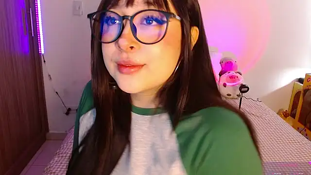 Oliviargf online show from April 2026 12:25:01 PM