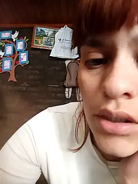 Snapshot of Putitaa34 chatting on October 2025 02:40:01 PM Putitaa34 online show from October 2025 02:40:01 PM