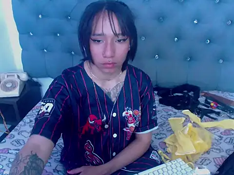 XxxReinaSexyBodyxxX777 online show from October 2025 07:42:02 PM