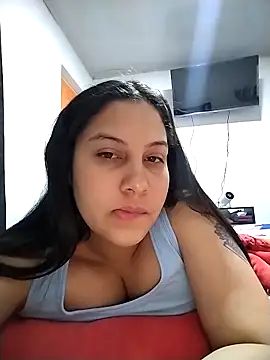 Snapshot of esmeralda_jadees chatting on April 2026 01:21:01 PM esmeralda jadees online show from April 2026 01:21:01 PM