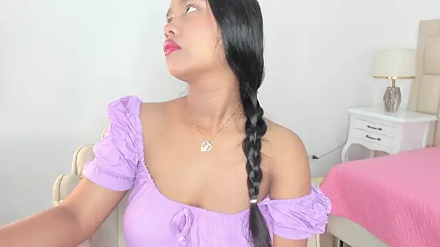 MadisonGomez16 online show from May 2026 11:39:02 AM