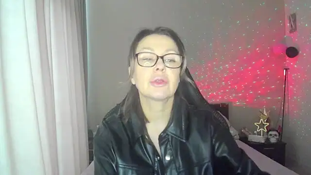 Snapshot of MANKAmmm1 chatting on March 2025 08:41:02 AM MANKAmmm1 online show from March 2025 08:41:02 AM