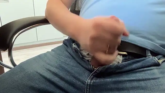 Artur17cmm online show from March 2025 07:08:02 AM