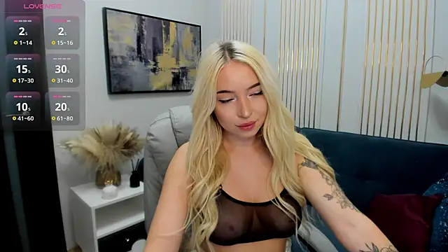 OhMyEmma online show from March 2025 01:11:02 AM