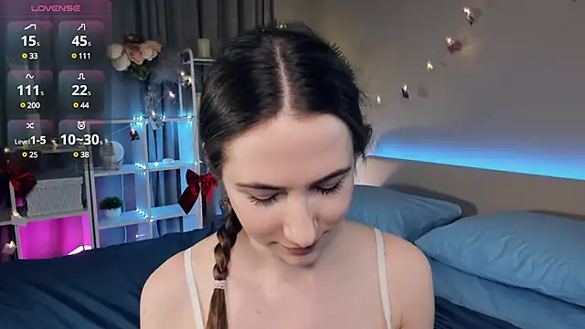 Kira mindnes online show from March 2025 01:46:01 AM